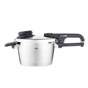 Side view of a pressure cooker.