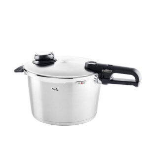 Side view of a pressure cooker.